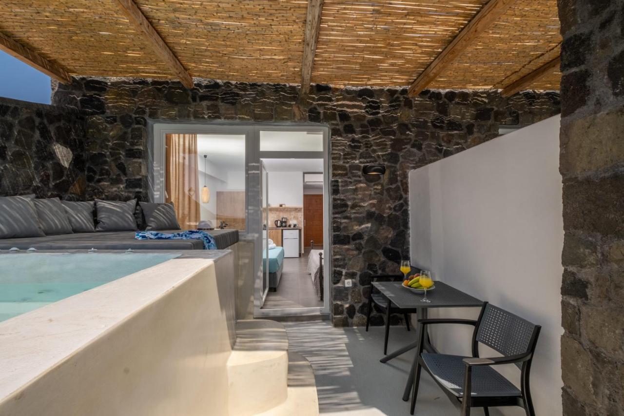 Sand Gem - Beach Apartments Playa de Perivolos Exterior foto