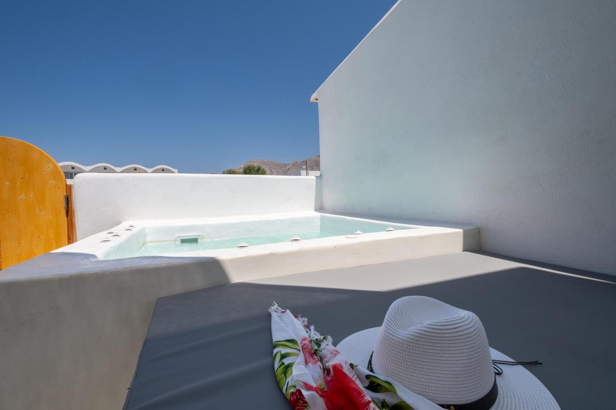 Sand Gem - Beach Apartments Playa de Perivolos Exterior foto